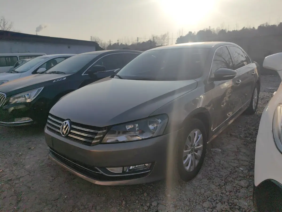2013 Volkswagen Passat 1.8T 160HP L4 7DCT