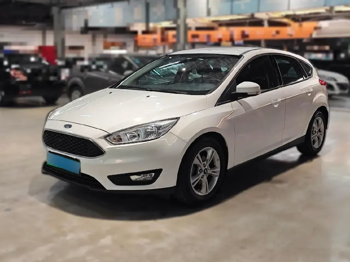 2017 Ford Focus 1.6L 125HP L4 5MT