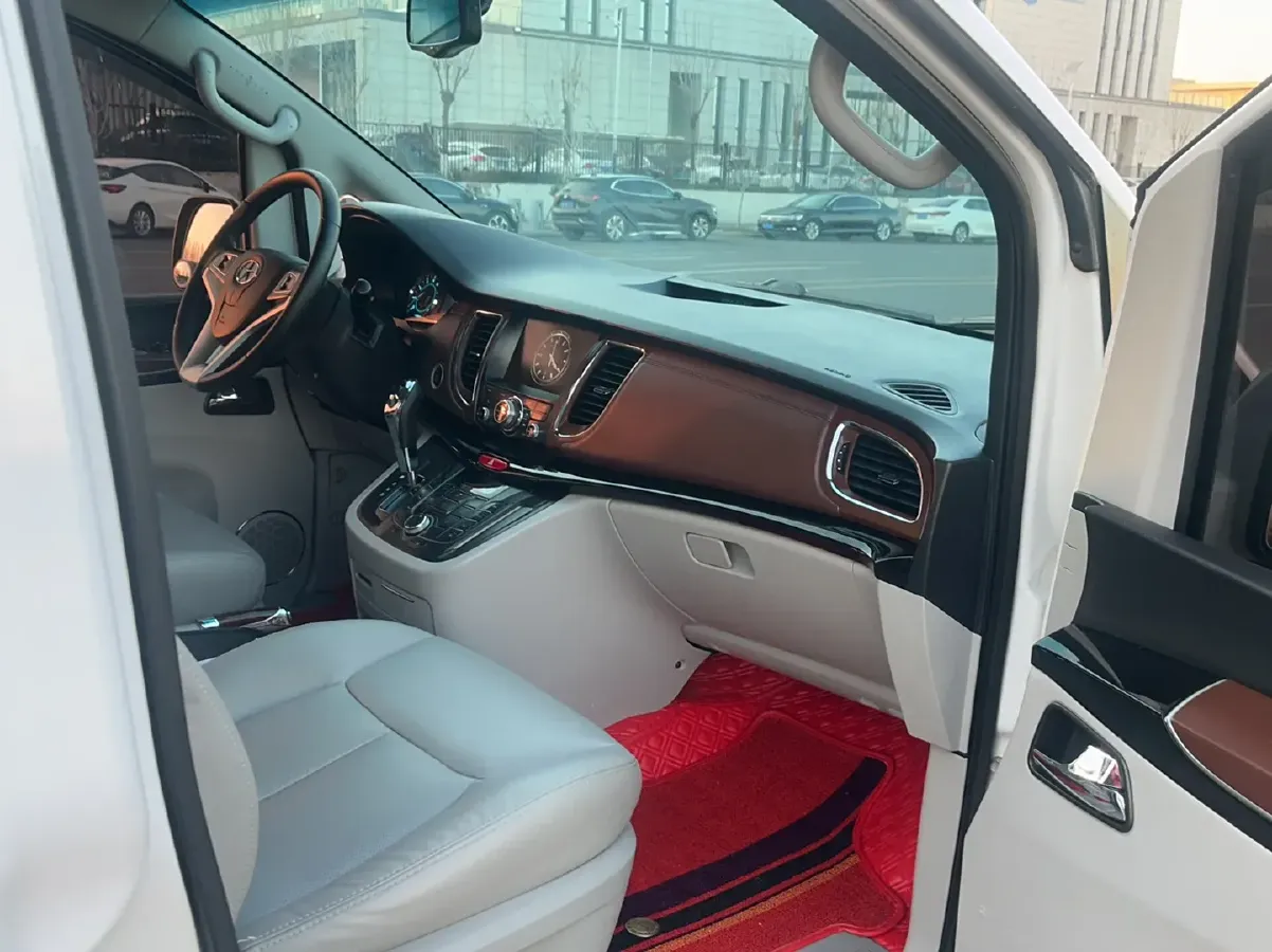 2016 JAC Refine M5 2.0T 177HP L4 5AT,autocango,china used car exporter,china ev exporter,chinese used car exporter,chinese used ev exporter