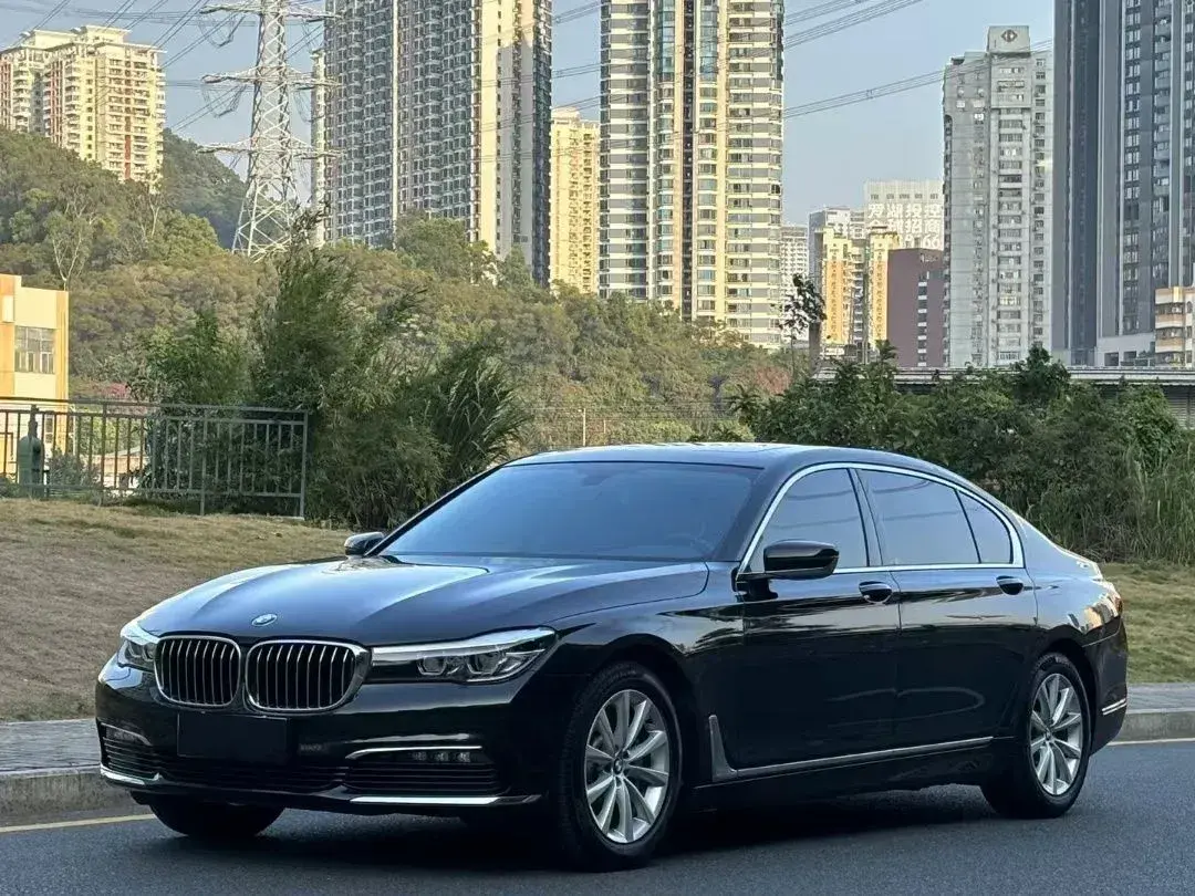 2016 BMW 7 Series 2.0T 258HP L4 8AT