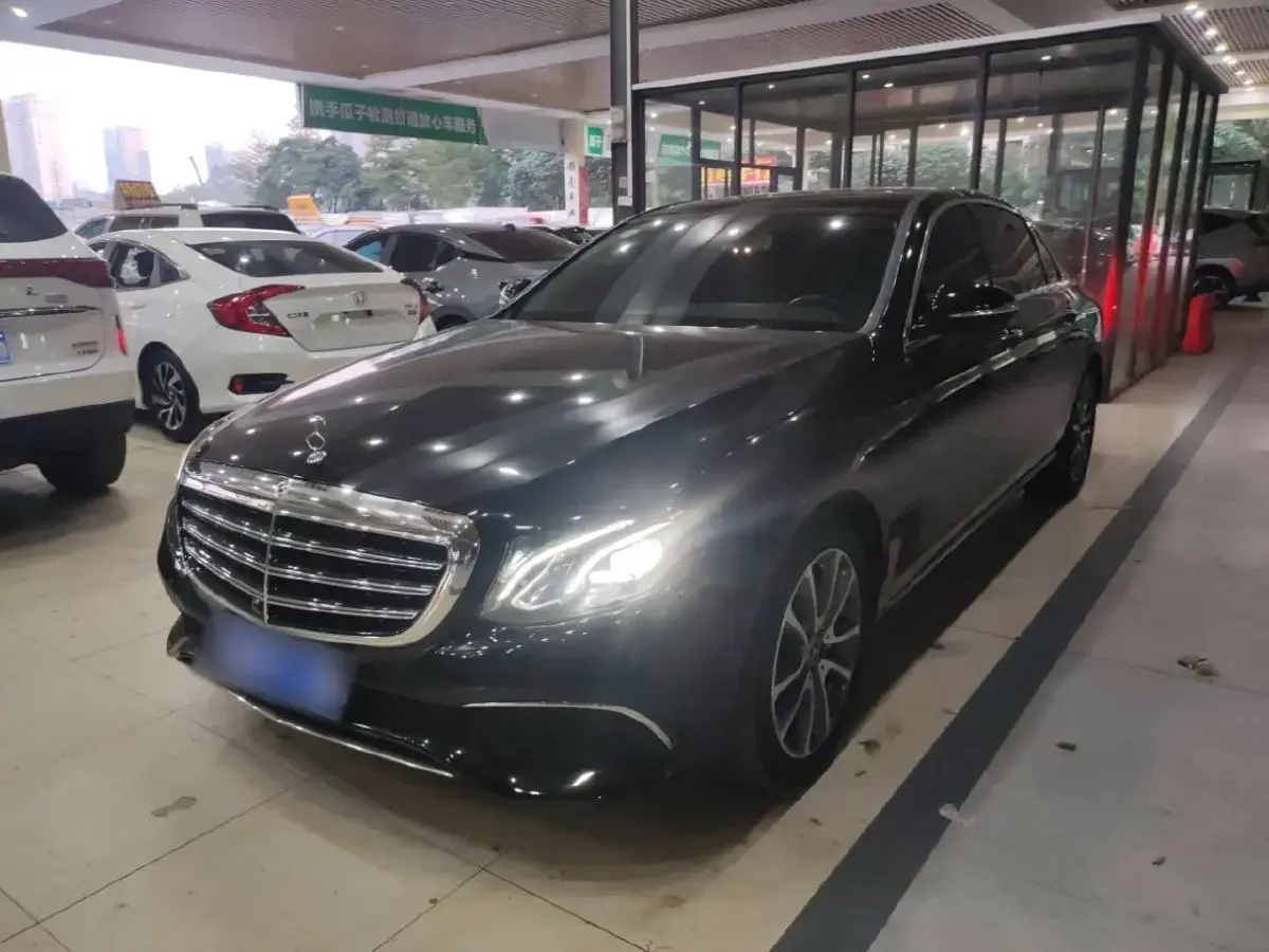 2018 Mercedes-Benz E Class 2.0T 245HP L4 9AT