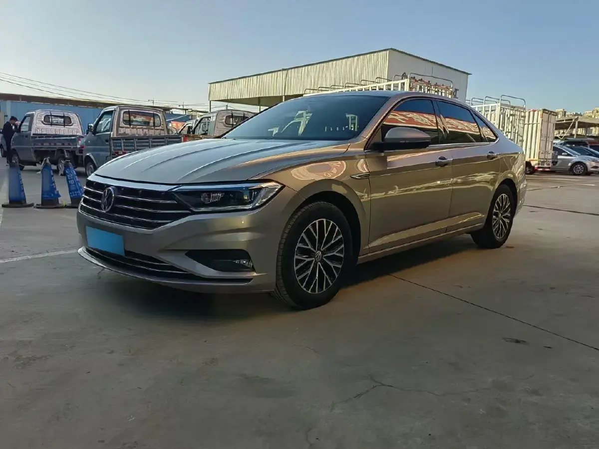 2021 Volkswagen Sagitar 1.4T 150HP L4 7DCT