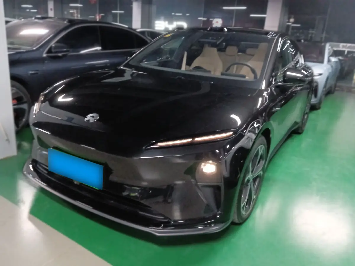 2024 NIO ET5 BEV 75KWH