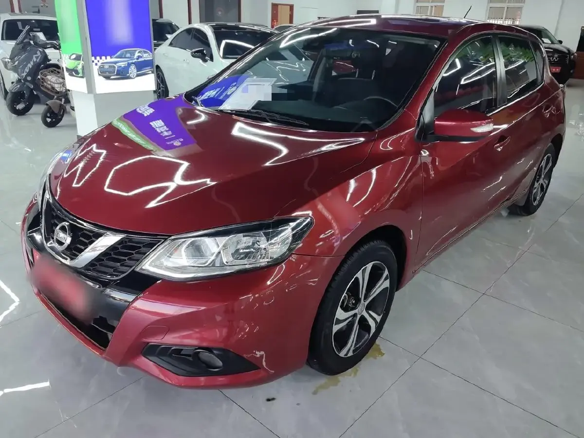 2016 Nissan Tiida 1.6L 126HP L4 CVT