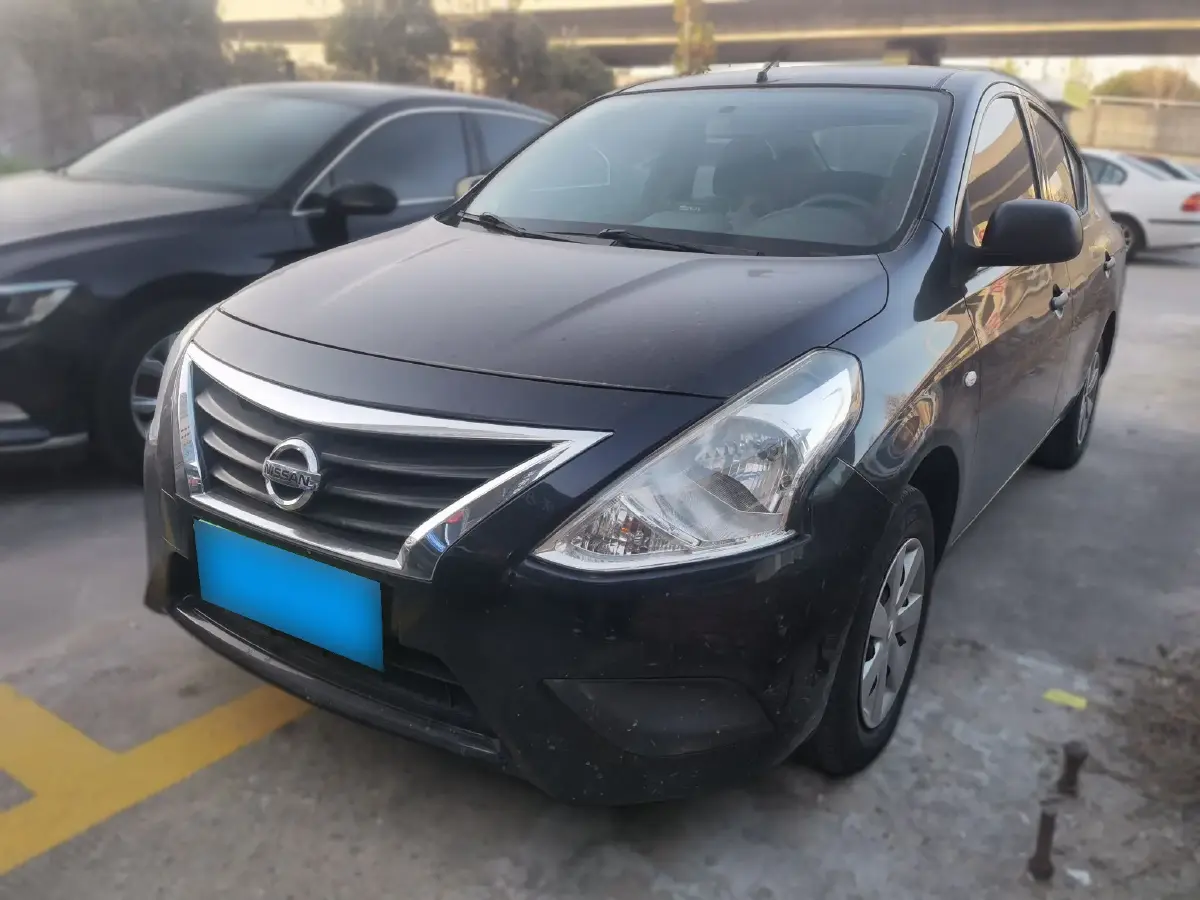 2015 Nissan Sunny 1.5L 112HP L4 5MT