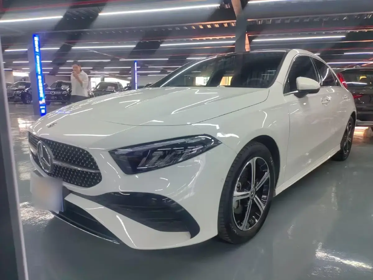 2023 Mercedes-Benz A Class 1.3T 163HP L4 7DCT