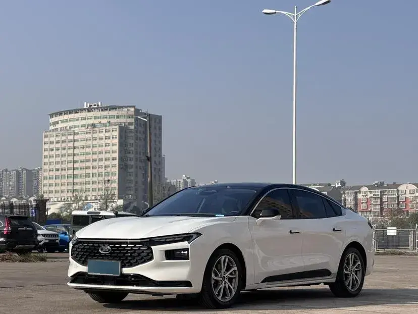 2022 Ford Mondeo 2.0T 238HP L4 8AT