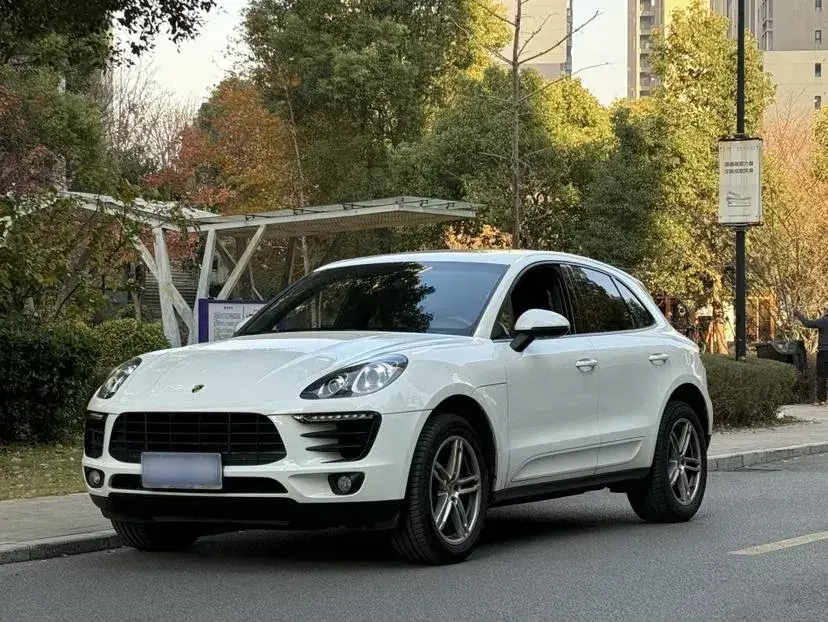 2014 Porsche Macan 2.0T 237HP L4 7DCT