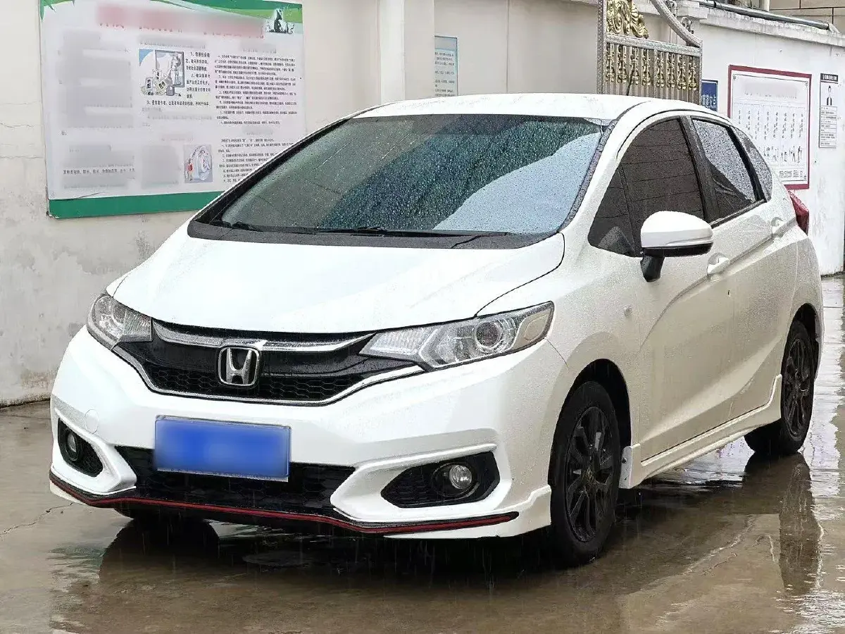 2018 Honda Fit 1.5L 131HP L4 CVT