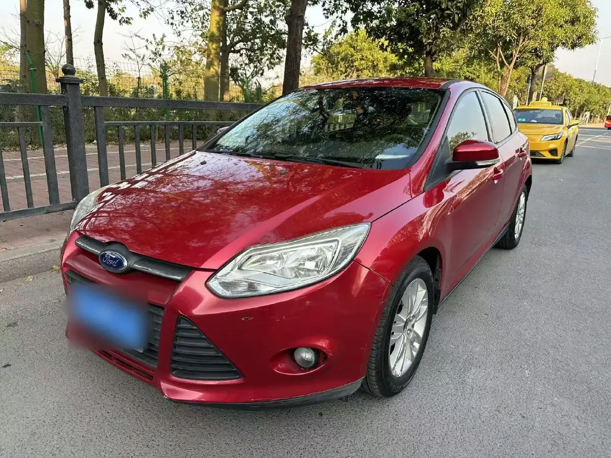 2012 Ford Focus 1.6L 125HP L4 6DCT