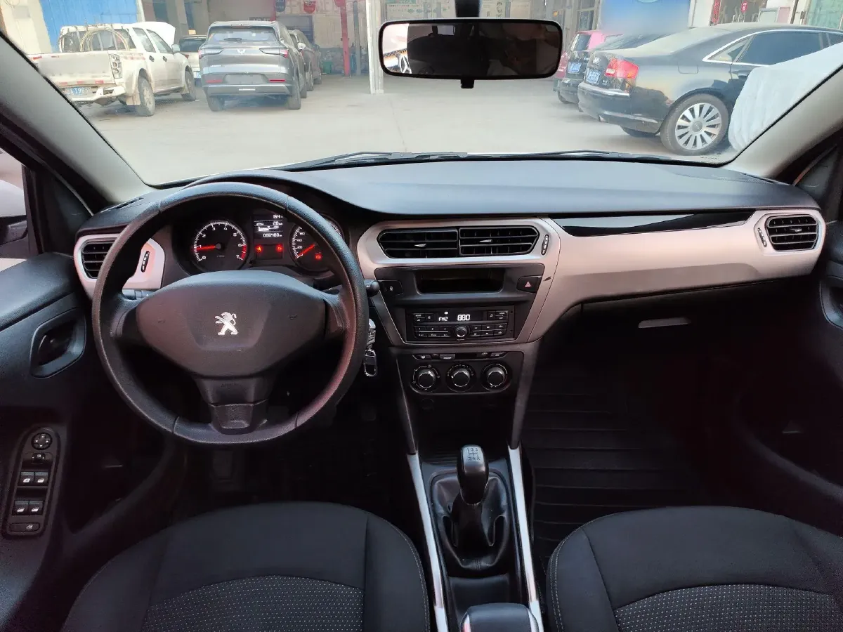 2017 Peugeot 301 1.6L 117HP L4 5MT,autocango,china used car exporter,china ev exporter,chinese used car exporter,chinese used ev exporter