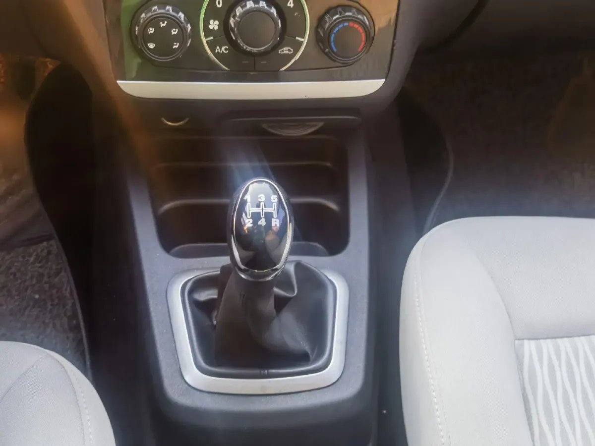 2016 BAIC Hyosow H2 1.5L 106HP L4 5MT,autocango,china used car exporter,china ev exporter,chinese used car exporter,chinese used ev exporter