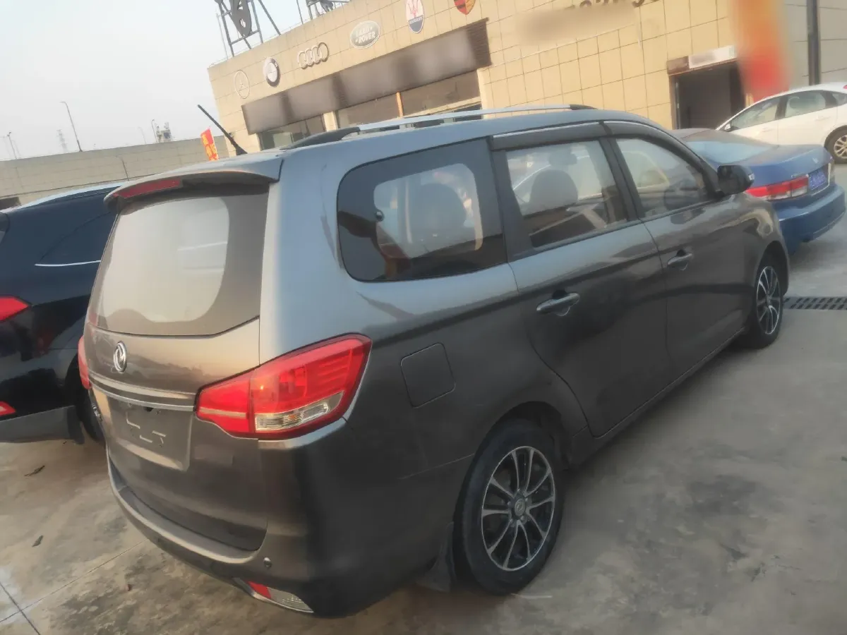 2016 DongFeng Forthing S500 1.5L 120HP L4 5MT,autocango,china used car exporter,china ev exporter,chinese used car exporter,chinese used ev exporter