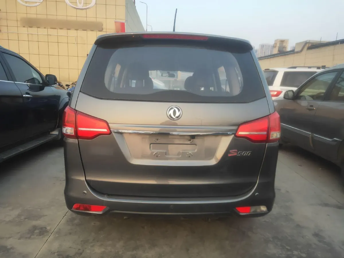 2016 DongFeng Forthing S500 1.5L 120HP L4 5MT,autocango,china used car exporter,china ev exporter,chinese used car exporter,chinese used ev exporter