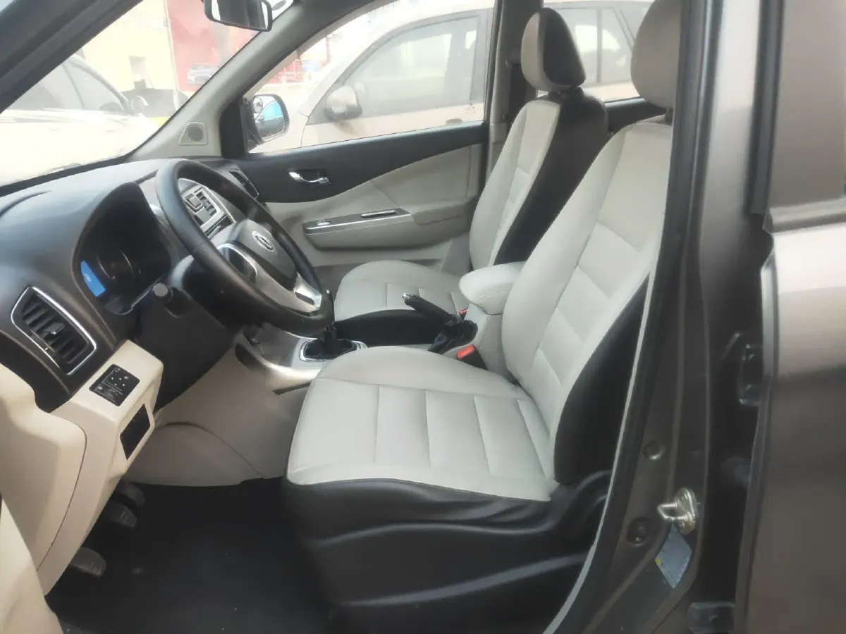 2016 DongFeng Forthing S500 1.5L 120HP L4 5MT,autocango,china used car exporter,china ev exporter,chinese used car exporter,chinese used ev exporter