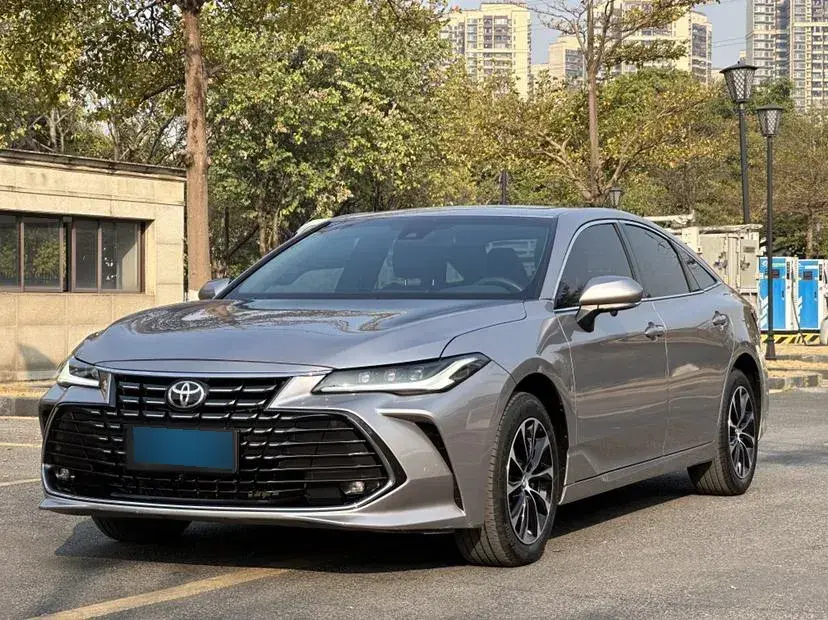 2023 Toyota Avalon 2.0L 177HP L4 CVT