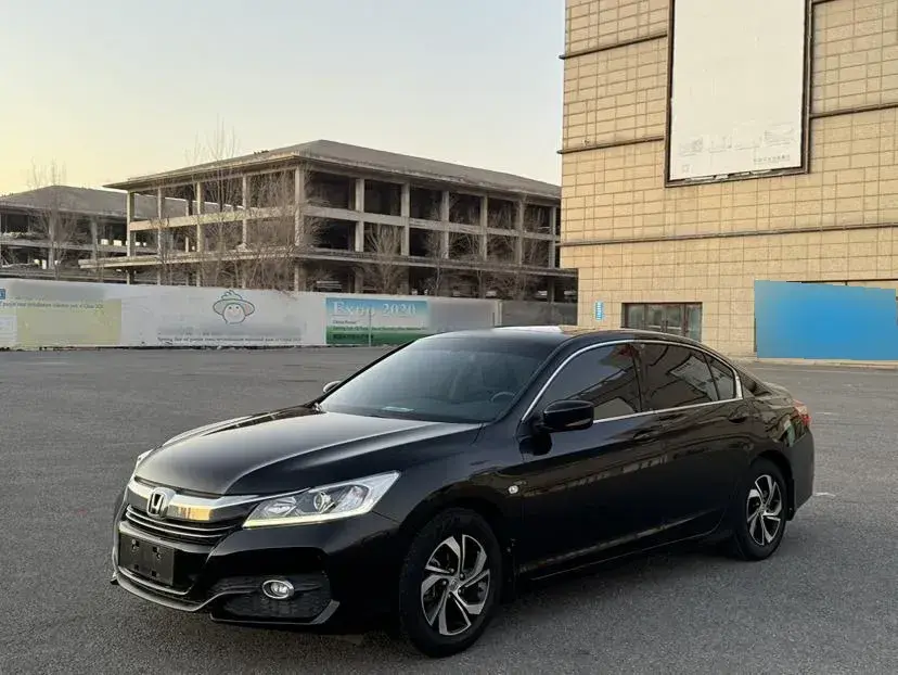 2016 Honda Accord 2.0L 155HP L4 CVT