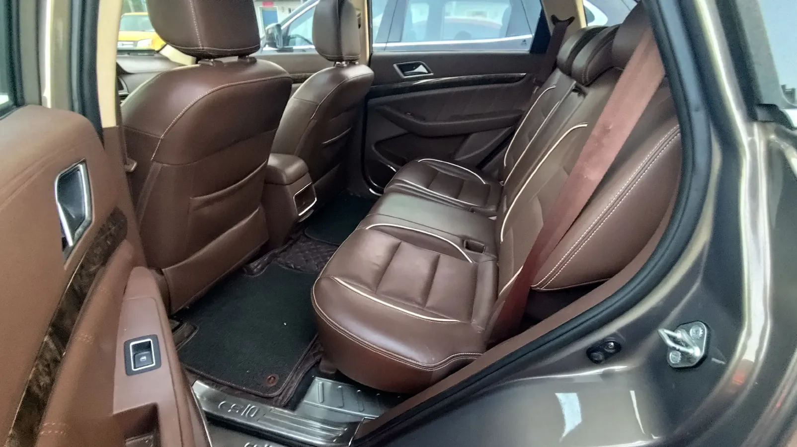 2017 Leopaard CS10 1.5T 150HP L4 CVT,autocango,china used car exporter,china ev exporter,chinese used car exporter,chinese used ev exporter