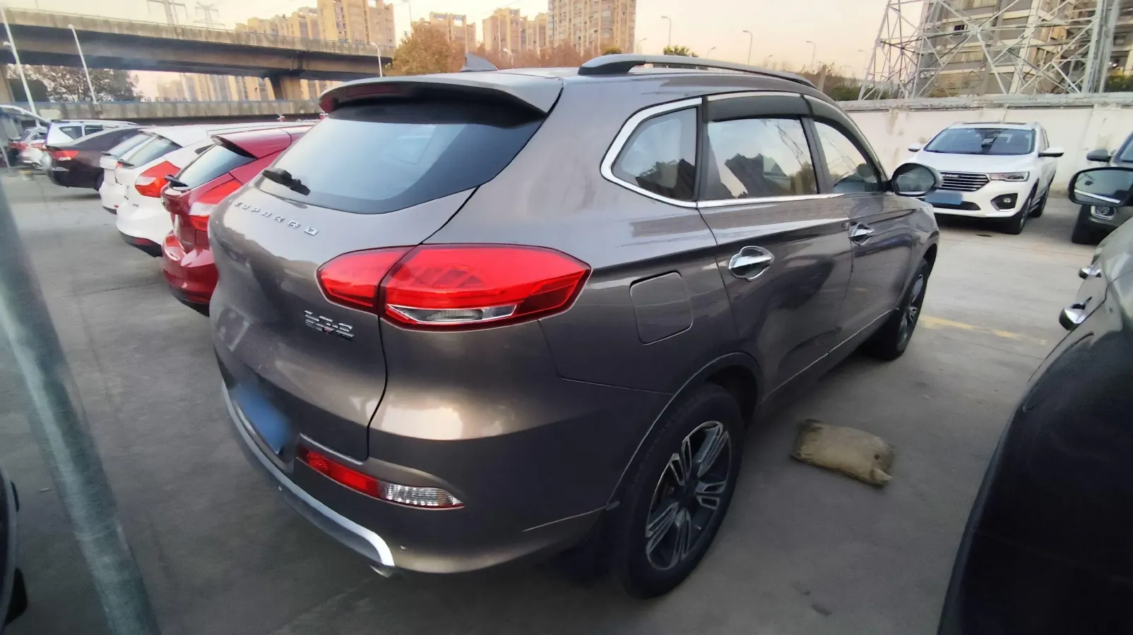 2017 Leopaard CS10 1.5T 150HP L4 CVT,autocango,china used car exporter,china ev exporter,chinese used car exporter,chinese used ev exporter