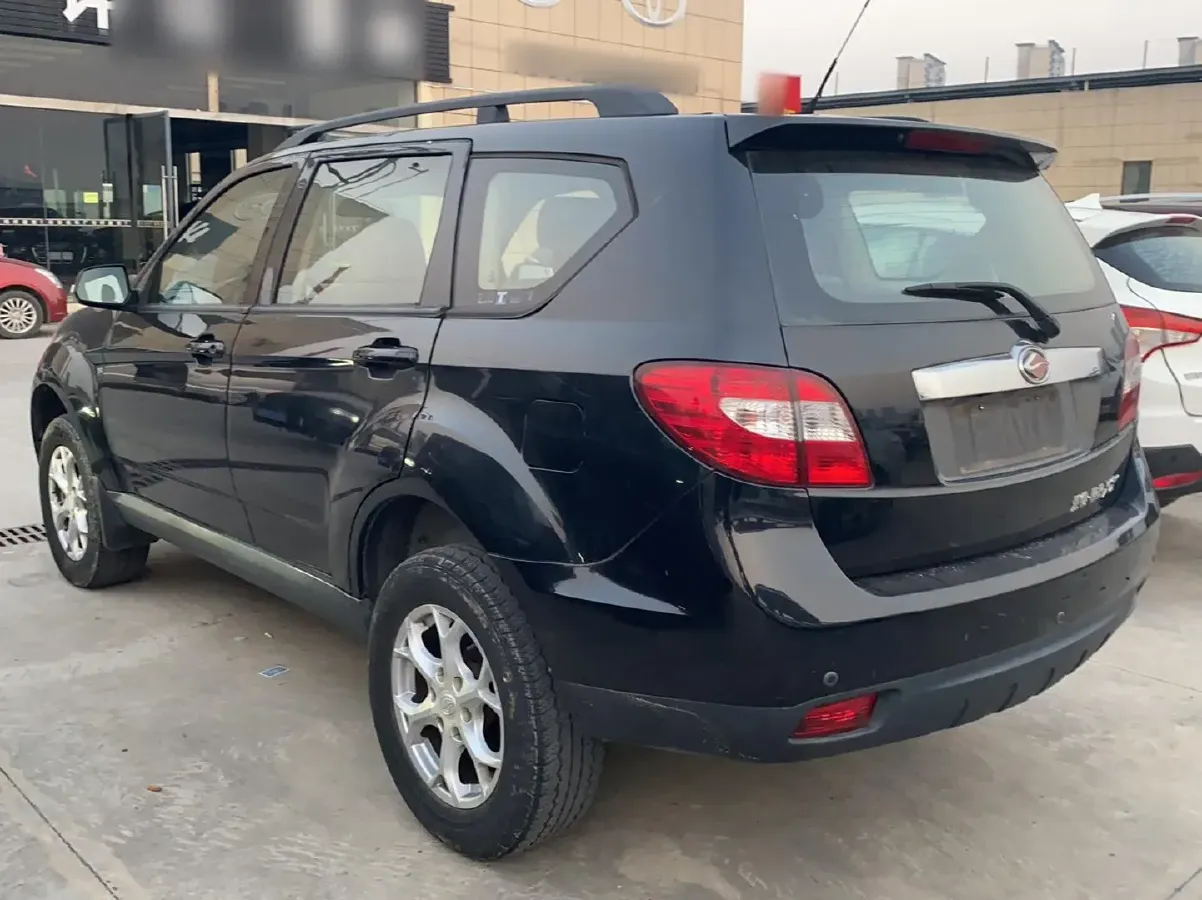 2012 Landwind X8 2.0T 122HP L4 5MT,autocango,china used car exporter,china ev exporter,chinese used car exporter,chinese used ev exporter