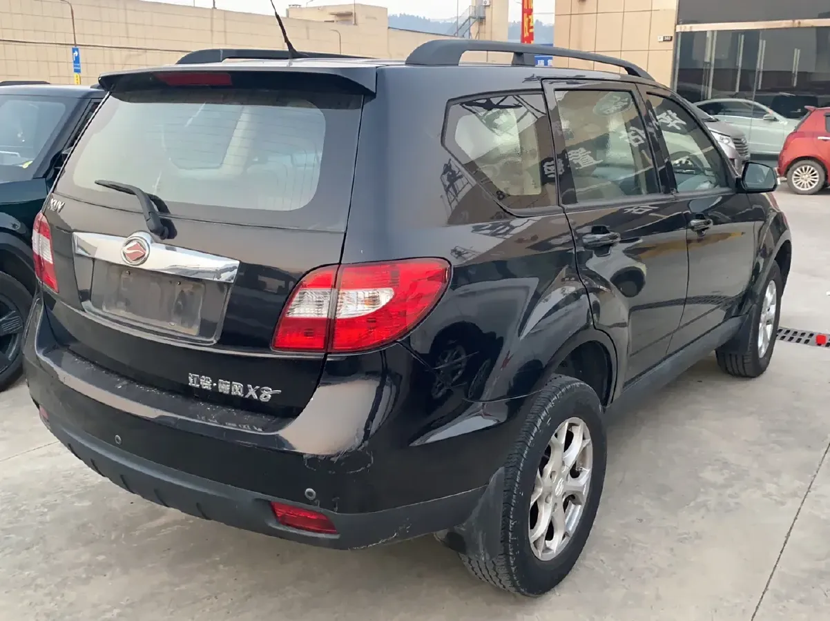 2012 Landwind X8 2.0T 122HP L4 5MT,autocango,china used car exporter,china ev exporter,chinese used car exporter,chinese used ev exporter