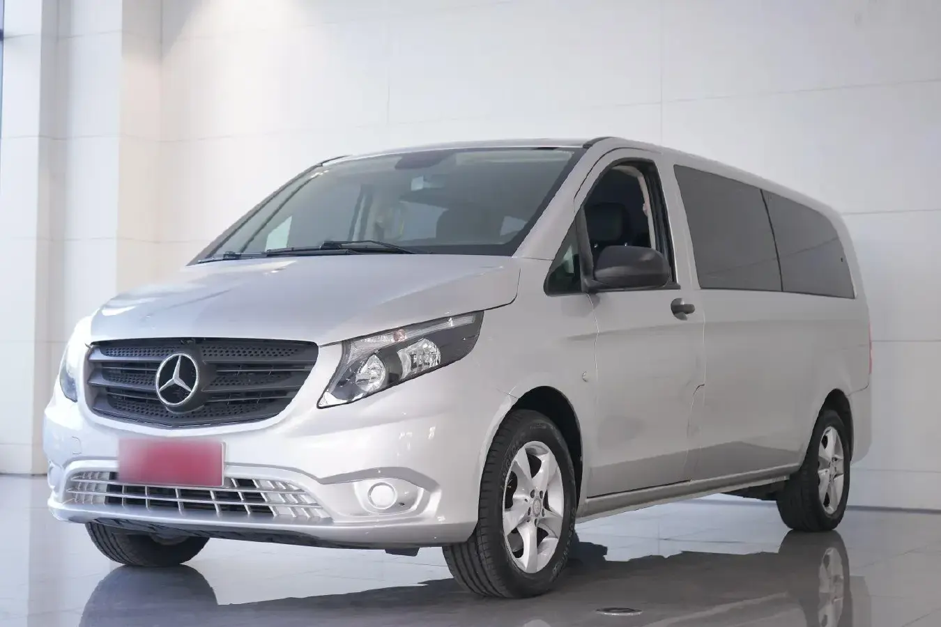 2016 Mercedes-Benz Vito 2.0T 211HP L4 7AT