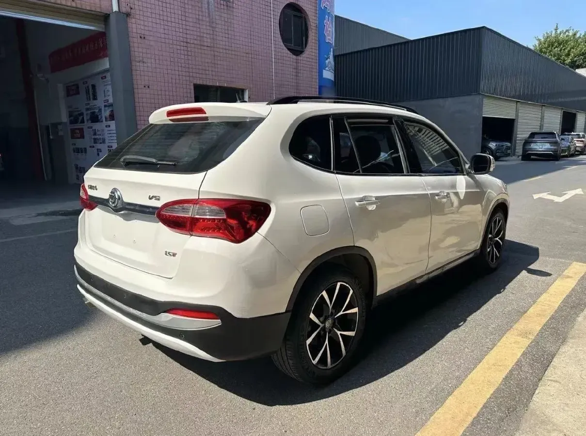 2014 Brilliance Auto V5 1.5T 150HP L4 5AT,autocango,china used car exporter,china ev exporter,chinese used car exporter,chinese used ev exporter