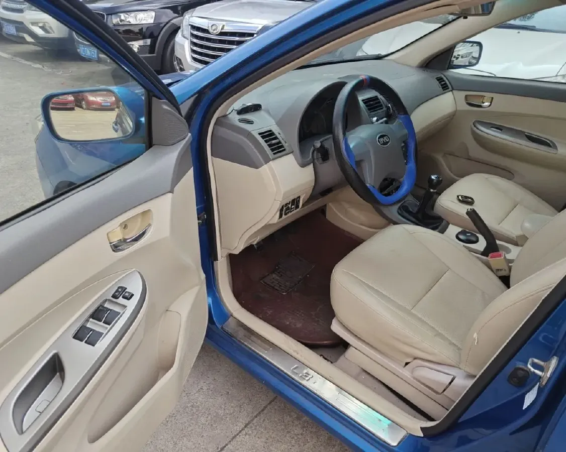 2012 BYD L3 1.5L 109HP L4 5MT,autocango,china used car exporter,china ev exporter,chinese used car exporter,chinese used ev exporter