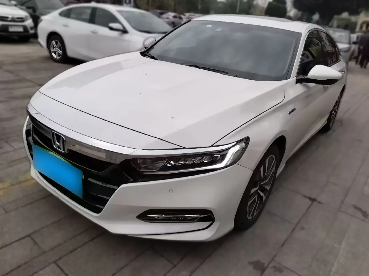 2018 Honda Accord 2.0L 146HP L4 E-CVT Hybrid