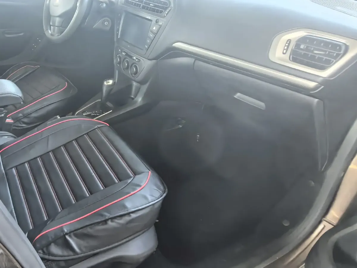 2014 Peugeot 301 1.6L 117HP L4 4AT,autocango,china used car exporter,china ev exporter,chinese used car exporter,chinese used ev exporter