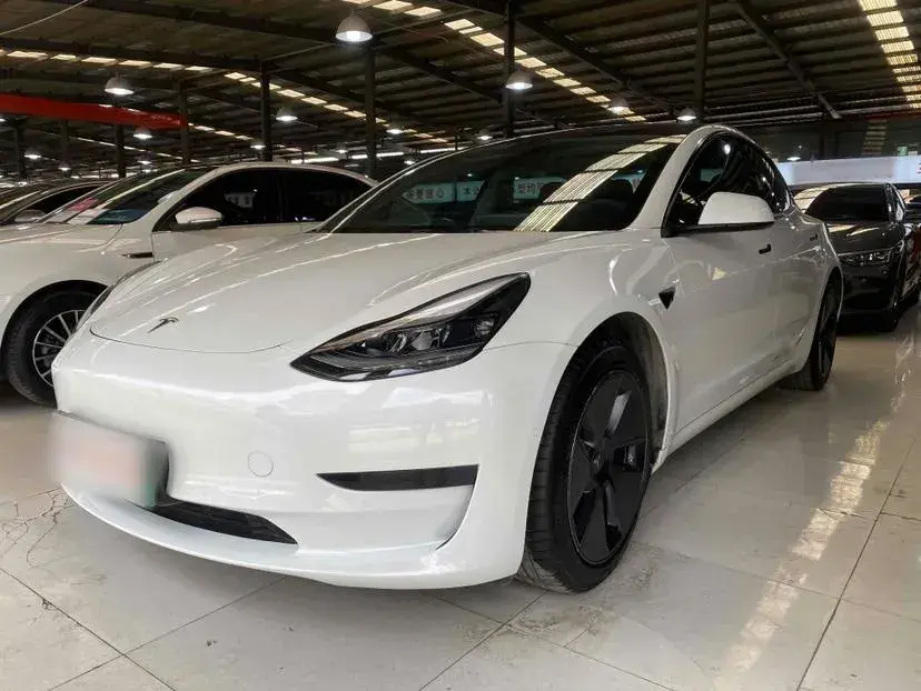 2022 Tesla Model 3 BEV 60KWH