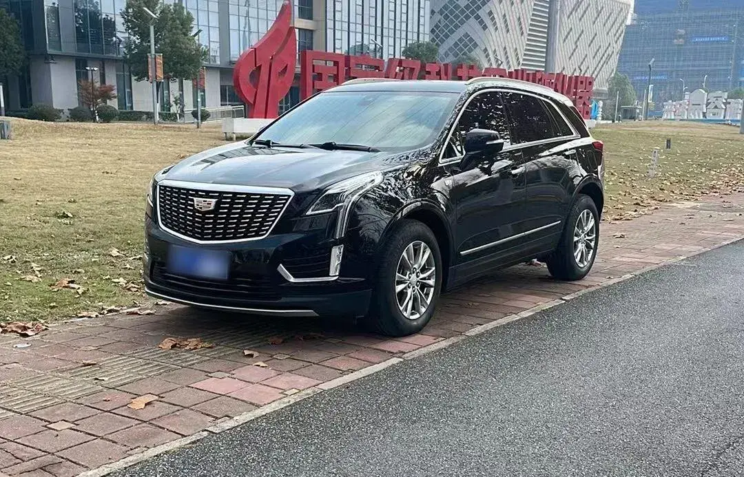 2021 Cadillac XT5 2.0T 237HP L4 9AT