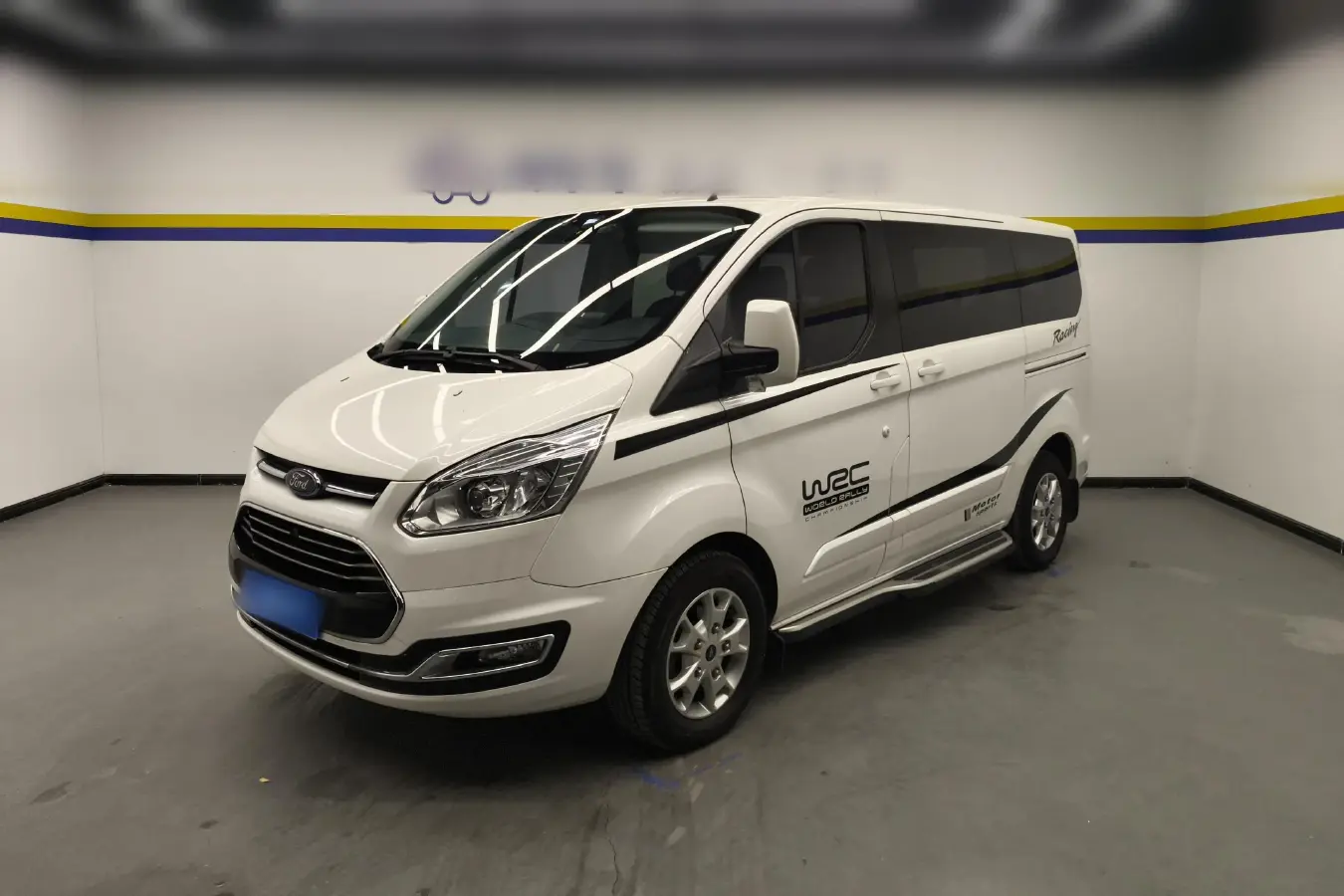 2020 Ford Tourneo 2.0T 203HP L4 6AT