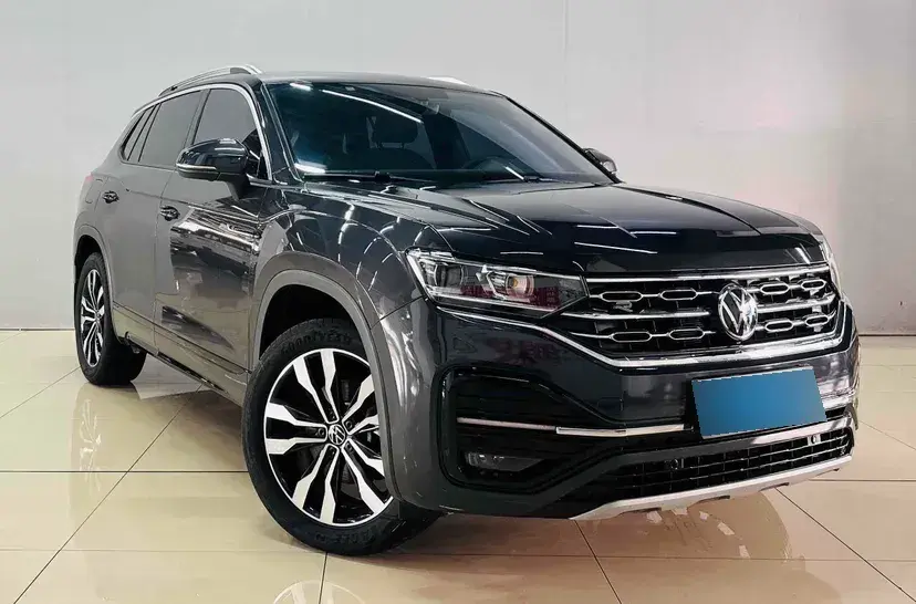 2022 Volkswagen Tayron 2.0T 220HP L4 7DCT