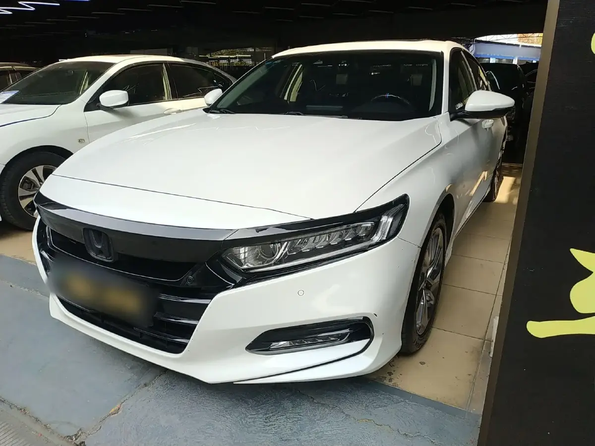 2018 Honda Accord 1.5T 194HP L4 CVT