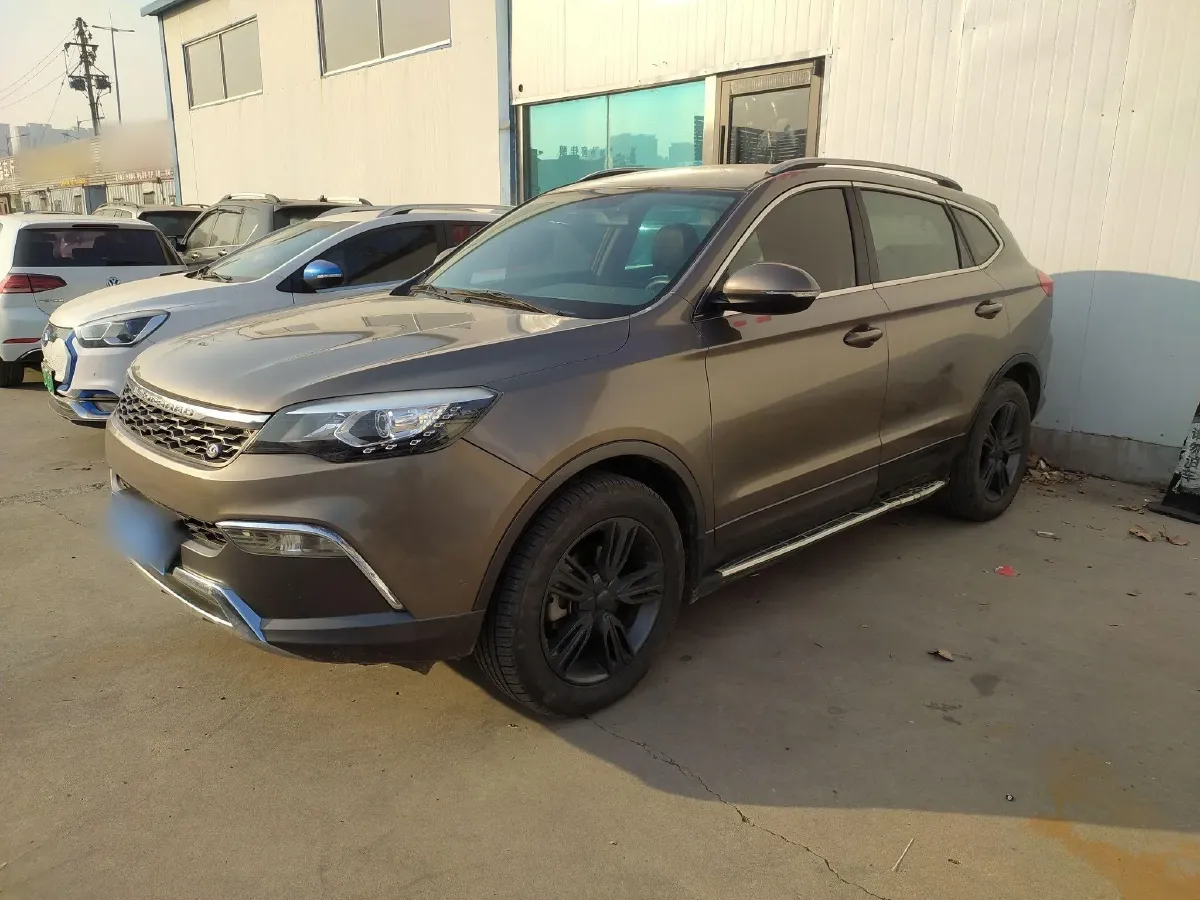2017 Leopaard CS10 1.5T 150HP L4 5MT,autocango,china used car exporter,china ev exporter,chinese used car exporter,chinese used ev exporter