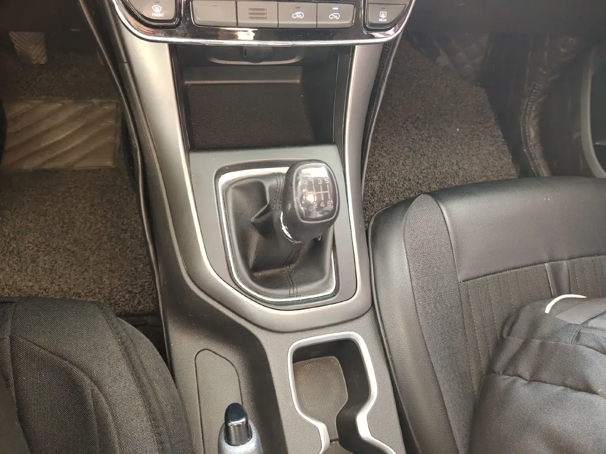 2019 Hyundai ix35 2.0L 160HP L4 6MT,autocango,china used car exporter,china ev exporter,chinese used car exporter,chinese used ev exporter