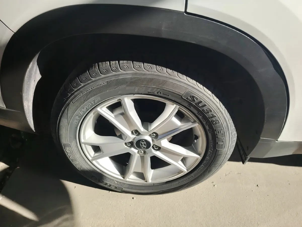 2019 Hyundai ix35 2.0L 160HP L4 6MT,autocango,china used car exporter,china ev exporter,chinese used car exporter,chinese used ev exporter