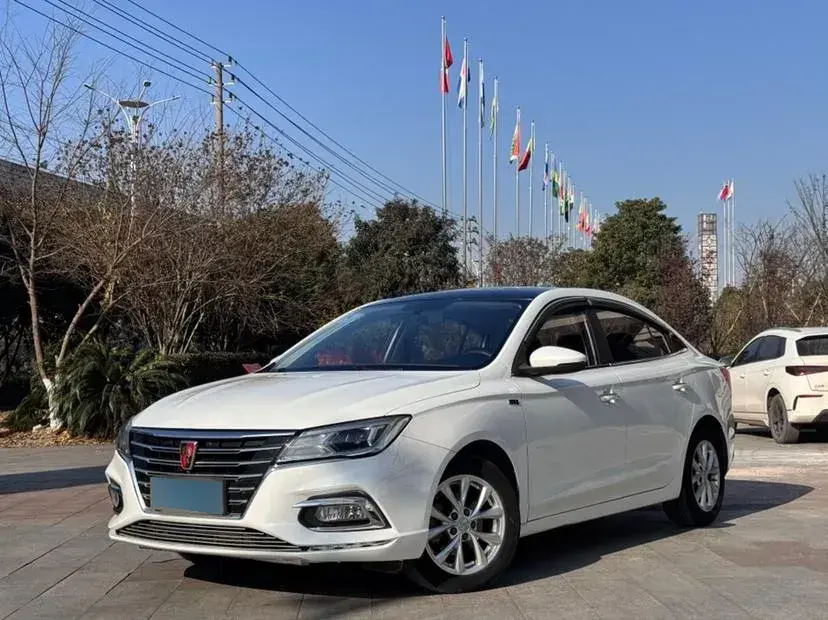 2020 Roewe i5 1.5L 120HP L4 CVT