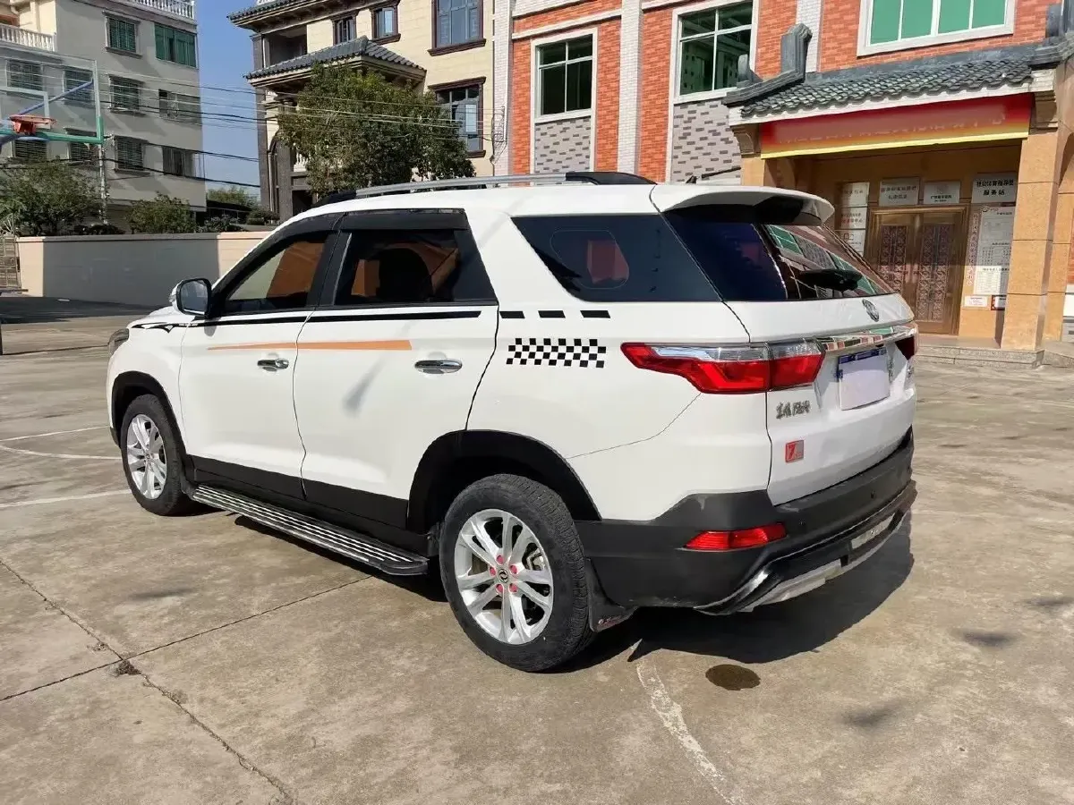 2019 DongFeng Fengon Fengon S560 1.8L 139HP L4 CVT,autocango,china used car exporter,china ev exporter,chinese used car exporter,chinese used ev exporter