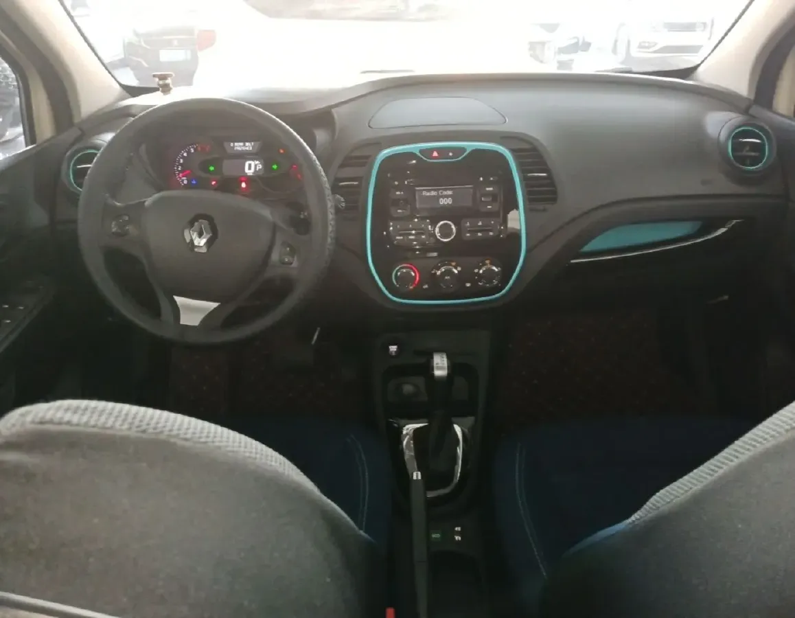 2015 Renault Captur 1.2T 116HP L4 6DCT,autocango,china used car exporter,china ev exporter,chinese used car exporter,chinese used ev exporter