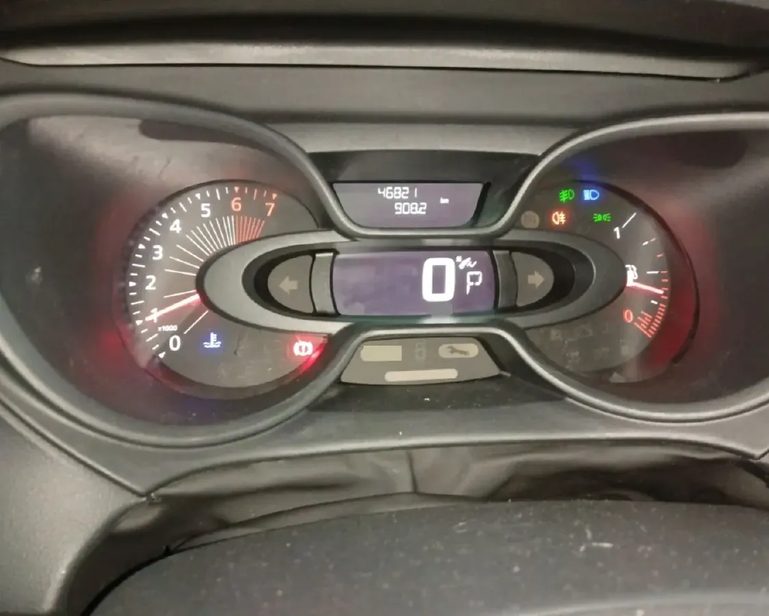 2015 Renault Captur 1.2T 116HP L4 6DCT,autocango,china used car exporter,china ev exporter,chinese used car exporter,chinese used ev exporter