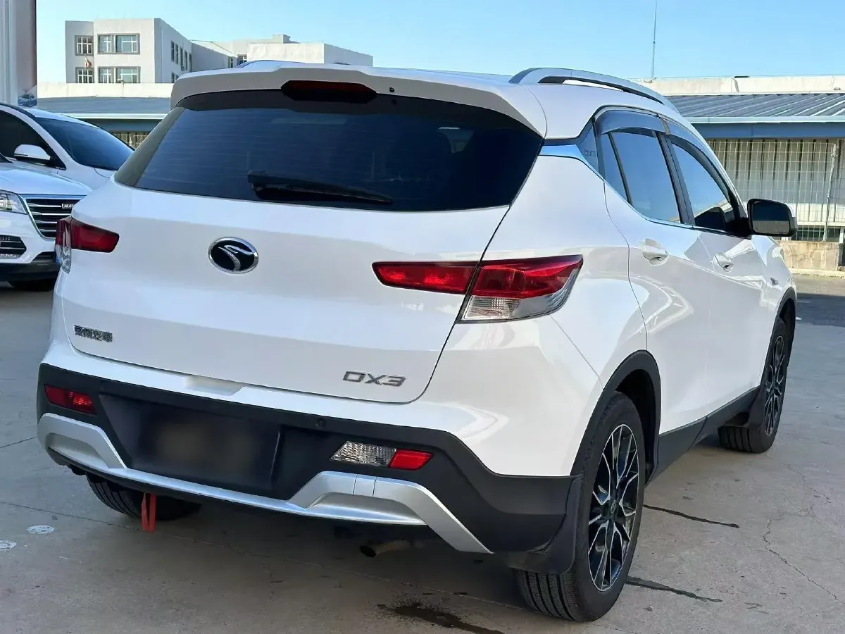 2016 Soueast DX3 1.5L 120HP L4 5MT,autocango,china used car exporter,china ev exporter,chinese used car exporter,chinese used ev exporter