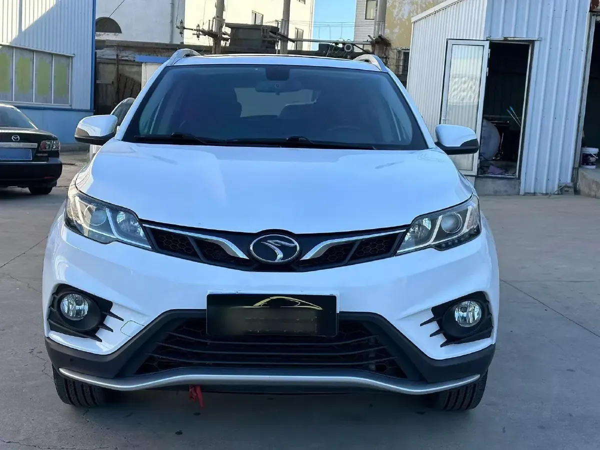 2016 Soueast DX3 1.5L 120HP L4 5MT,autocango,china used car exporter,china ev exporter,chinese used car exporter,chinese used ev exporter