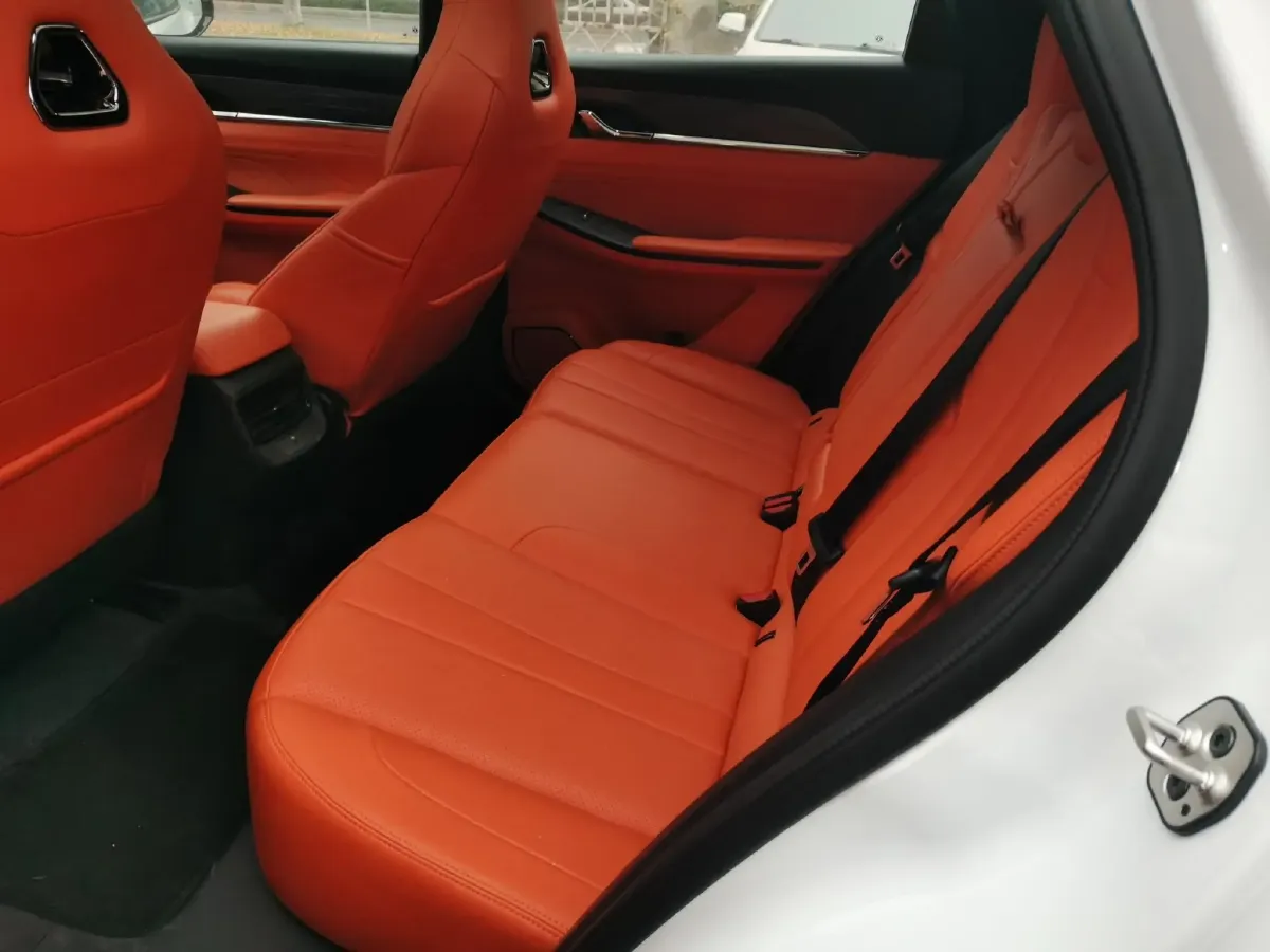 2024 DongFeng Aeolus L7 1.5T 154HP L4 4DHT PHEV 30.3KWH,autocango,china used car exporter,china ev exporter,chinese used car exporter,chinese used ev exporter