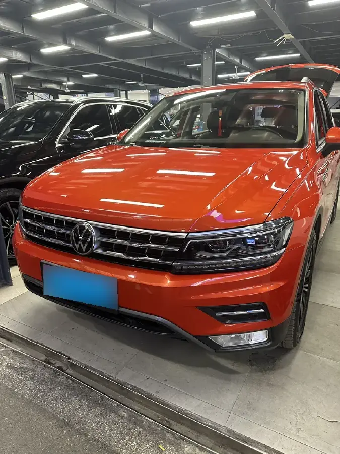 2017 Volkswagen Tiguan L 1.8T 180HP L4 7DCT