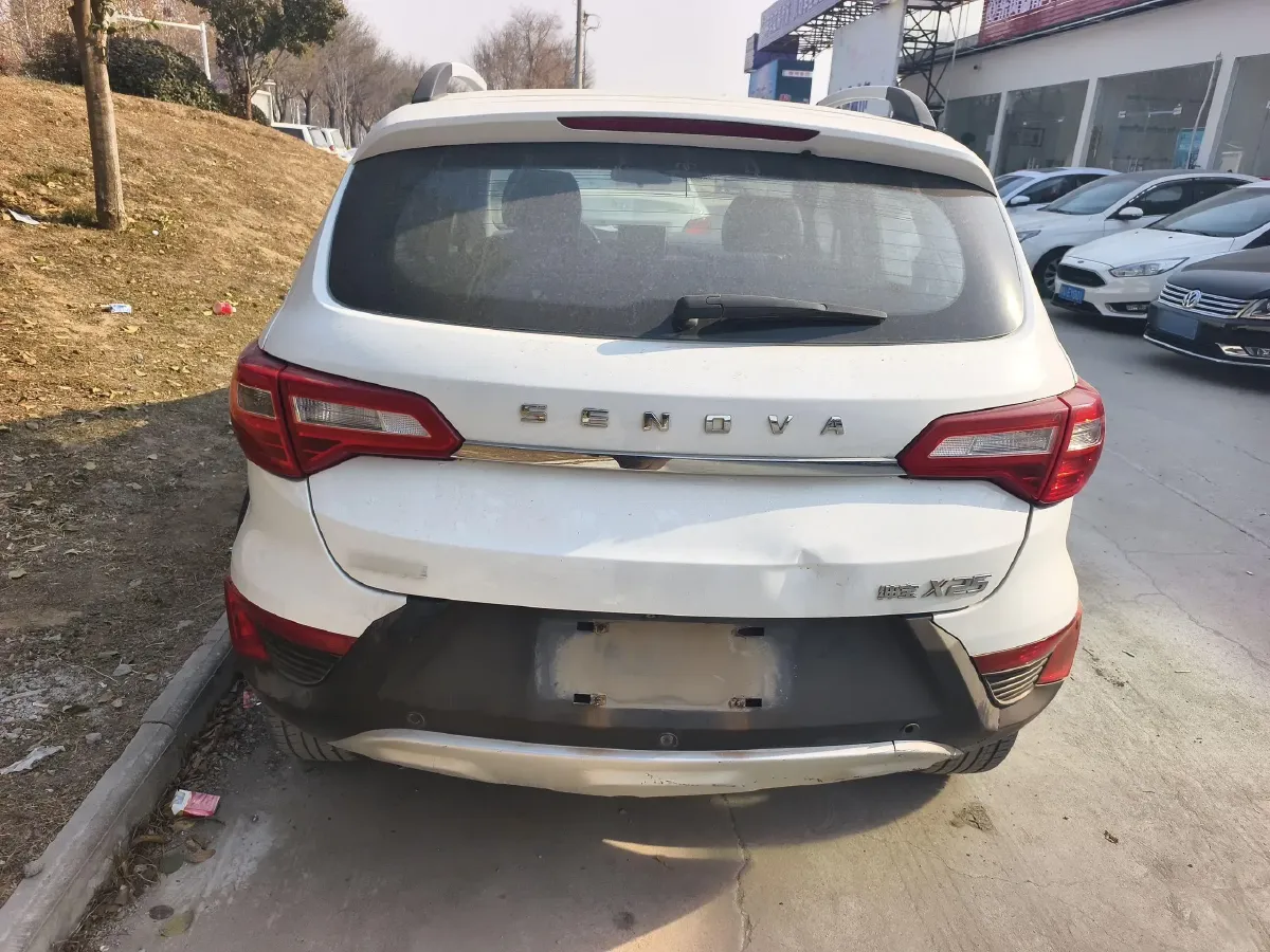 2015 BeiJing Auto Senova X25 1.5L 116HP L4 5MT,autocango,china used car exporter,china ev exporter,chinese used car exporter,chinese used ev exporter