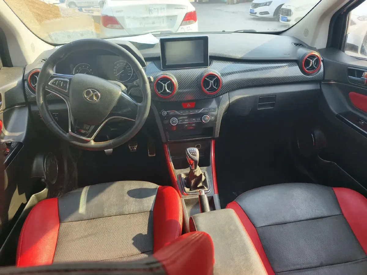 2015 BeiJing Auto Senova X25 1.5L 116HP L4 5MT,autocango,china used car exporter,china ev exporter,chinese used car exporter,chinese used ev exporter