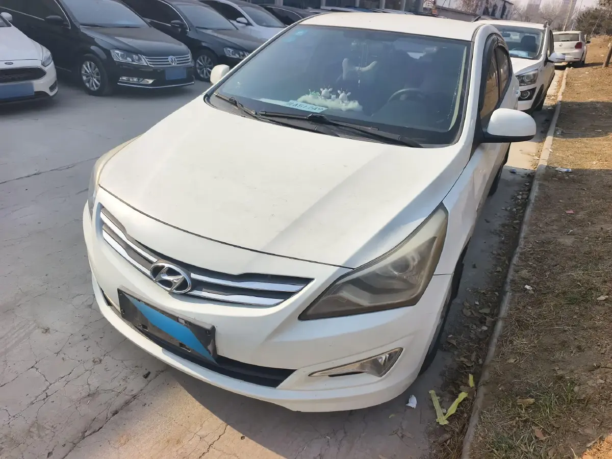 2014 Hyundai Reina 1.4L 107HP L4 4AT