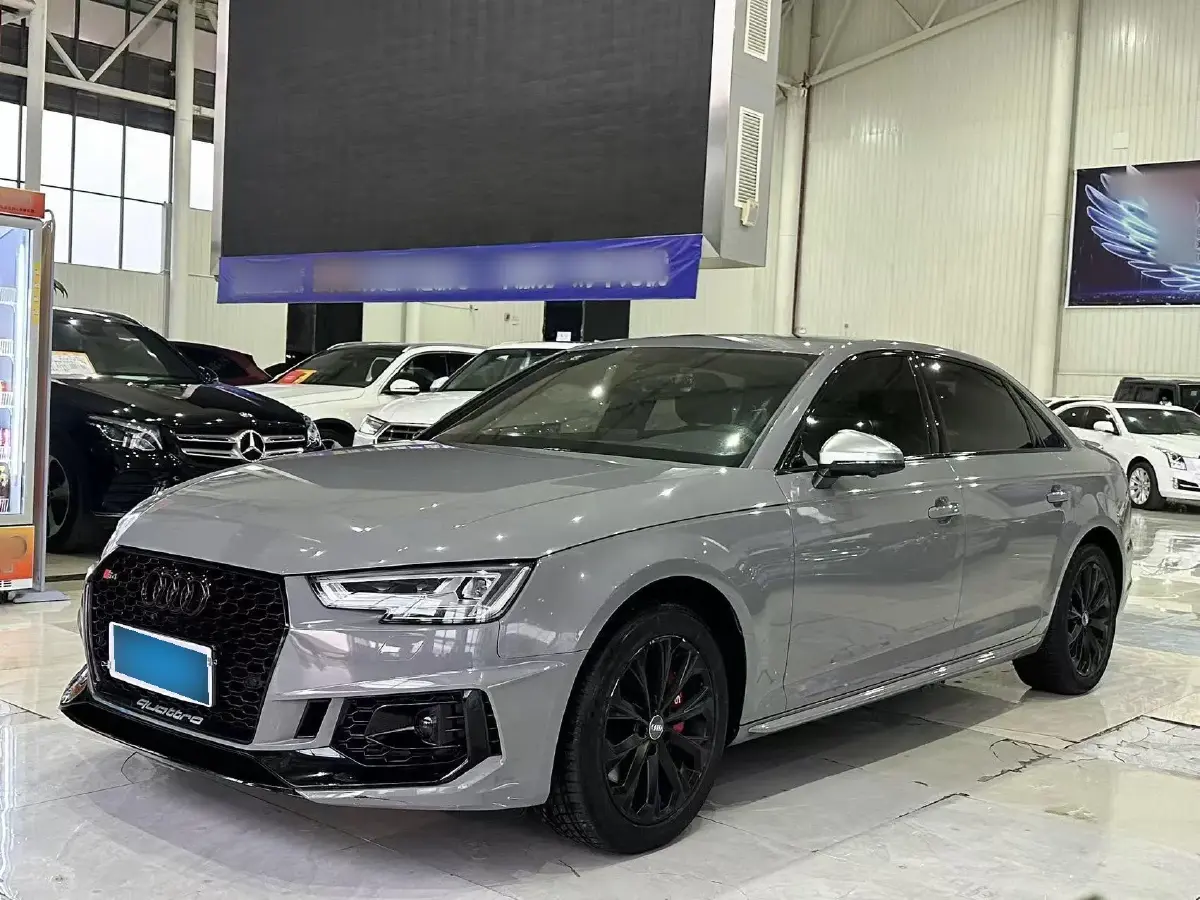 2019 Audi A4L 2.0T 190HP L4 7DCT